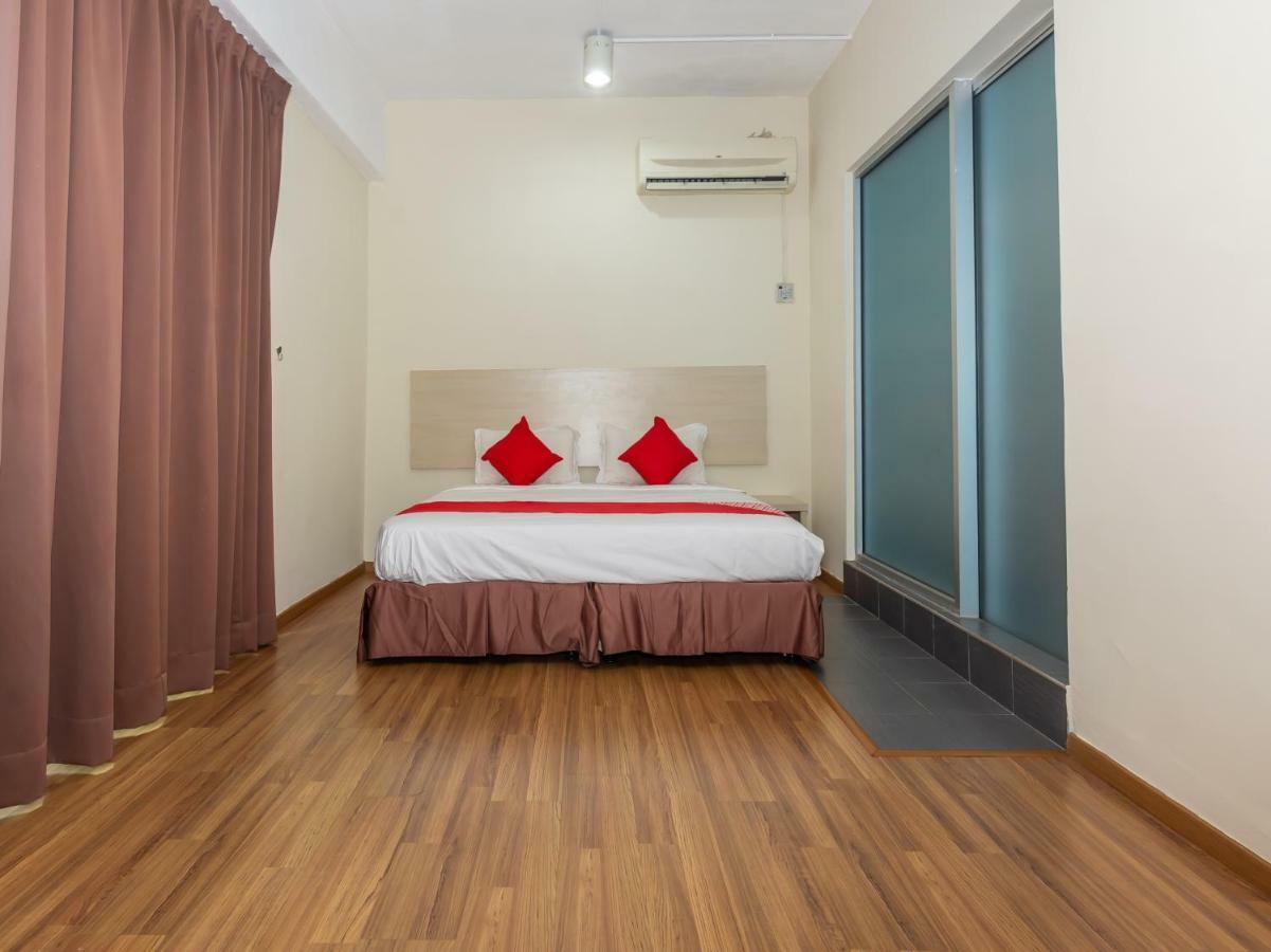 Oyo 1158 906 Airport Hotel Malacca Eksteriør billede